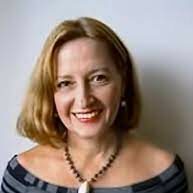 Profª Drª Júlia Maria D'Andréa Greve